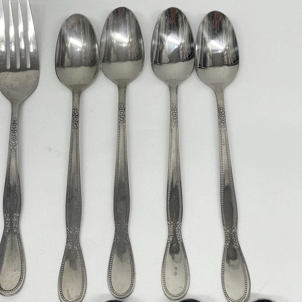 Vintage Northland Stainless Korea by Oneida Colonial Boutique Pattern 28 Piece